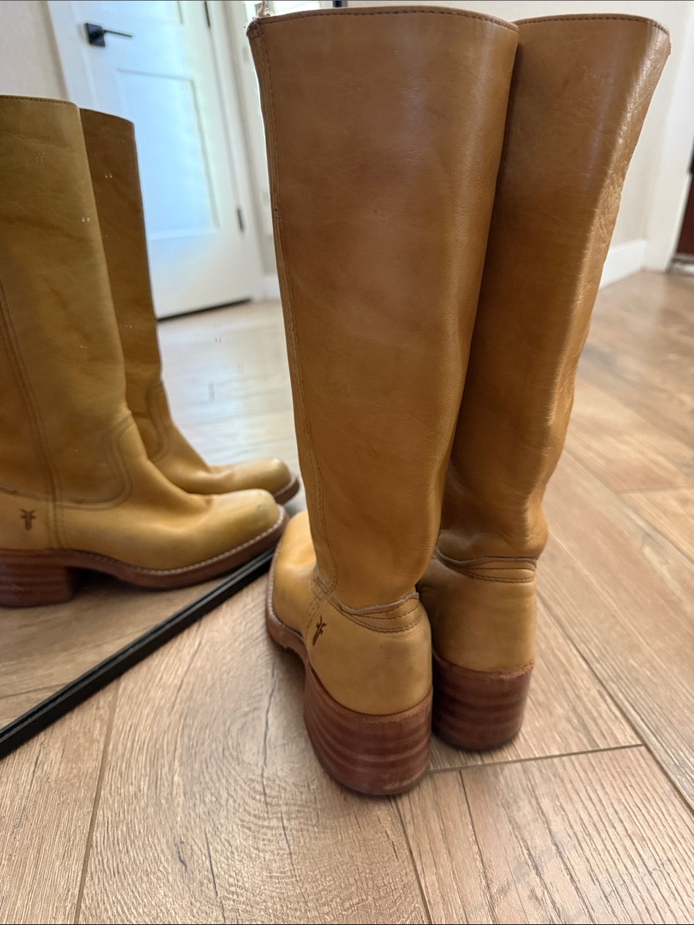 FRYE CAMPUS 14L Banana Leather Boots - Picture 5 of 13